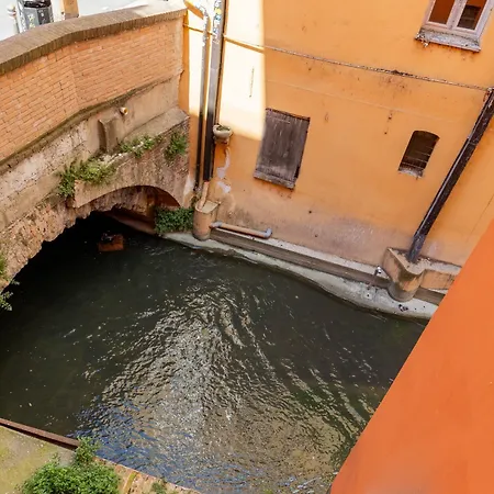 Casa Sul Canale Di Via Piella By Wonderful Italy Apartmán *